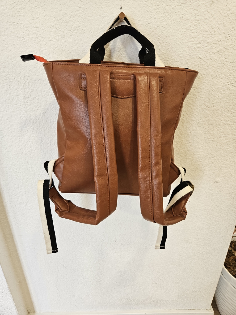 Universal Thread Paxton Backpack - Picture 3 of 8